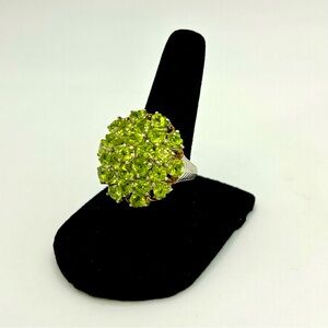 💚925 Sterling Silver Peridot Cluster Ring STS Marked Size 7 Cocktail Statement